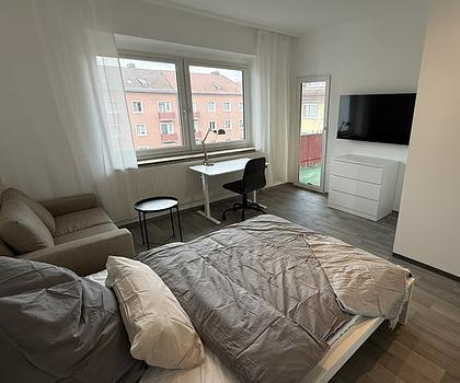 Frisch renoviertes und möbliertes WG Zimmer