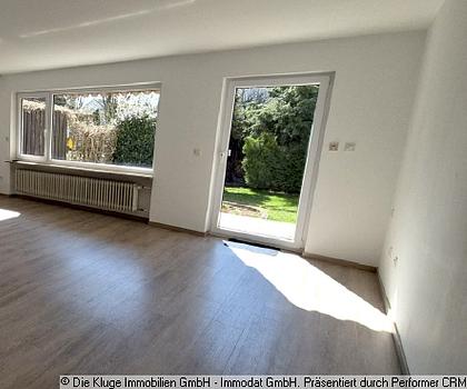 Freundliches Reihenhaus mit gepflegtem Grundstück mit Garage im Nürnberger Osten