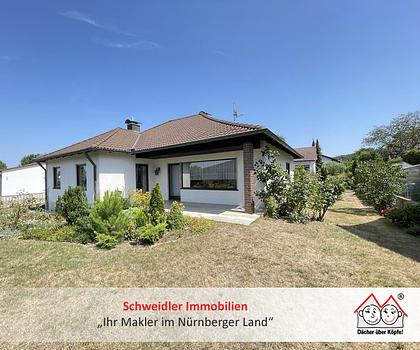 Sonnniger Bungalow mit traumhaft großem Gartengrundstück und Garage in beliebter Lage von Eckental
