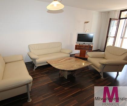 Helle, stilvoll möblierte 2,5-Zimmer-Wohnung mit lichtdurchfluteter Loggia und Duplexparker in Nürnberg inkl. NK Fernwärme