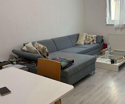 HEGERICH: Zuhause im Herzen von Nürnberg: Helle 2 Zimmer Erdgeschoss-Wohnung mit perfekter Anbindung