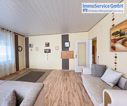 DIREKT VERMIETEN ODER SELBST EINZIEHEN - 3-Zimmer mit ca. 107 m² und Stellplatz
