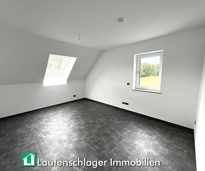 Arbeiten und Wohnen vereint! Repräsentative Gewerberäume in Forchheim bei Freystadt