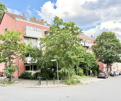 Charmante 2-Zi-Wohnung mitten in der Sebalder Altstadt mit Balkon und Blick ins Grüne