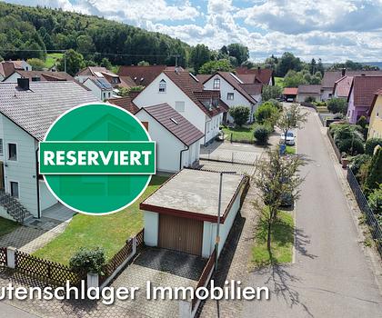 Handwerker aufgepasst: Zweifamilienhaus mit Sanierungsbedarf und freier Wohnung in Rappersdorf
