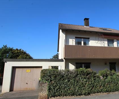 Gut aufgeteiltes 2 Familienhaus auch als EFH nutzbar, mit schönem Grundstück in ruhiger Lage