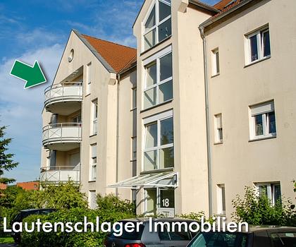 Dachgeschosswohnung mit Charme! 
Gemütliche 2-Zimmer-Wohnung mit Balkon und Kfz-Stellplatz in Berg