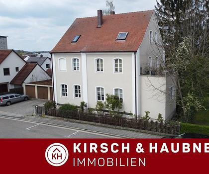 Mehrfamilienhaus mit Altbaucharme in zentraler Lage,
Neumarkt