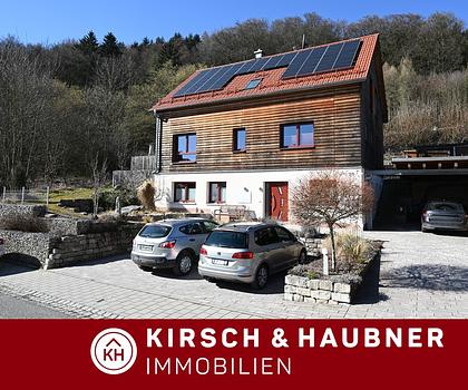 Neuwertiges, stilvolles KfW-40-Zuhause bietet viele Möglichkeiten!
 Pilsach - ganz oben