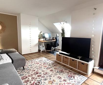 Wohnen Nähe Bibertauen ...
Gemütliche 3-Zimmer-Wohnung in idyllischer Lage ...