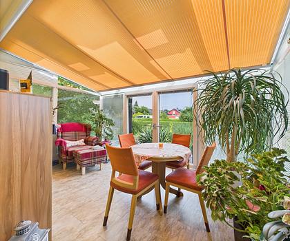 Sehr viel Platz für eine Großfamilie, 2 Häuser verbunden zu Einem