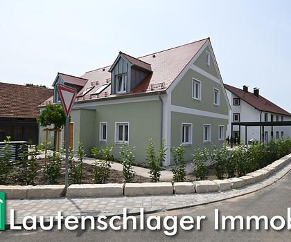 Sympathische Nachbarn gesucht - Neubau-Doppelhaushälfte (rechts) mit Doppelcarport bei Deining