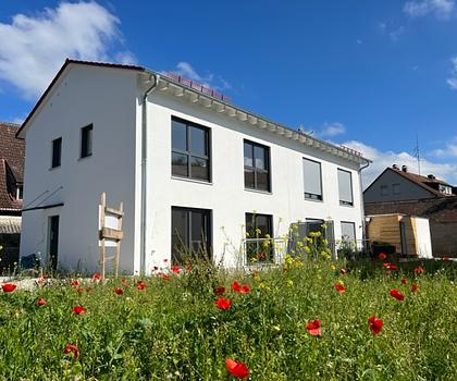 Modern. Hell. Grün. - Neubau-Doppelhaushälfte in lebenswerter Lage