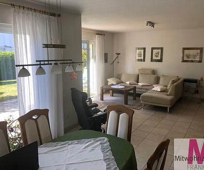 Exklusive, hochwertig Möblierte Gartenwohnung mit eigenem Carport