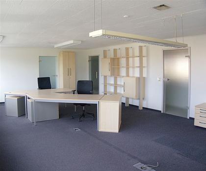 Modernisierte Büroflächen in ruhiger Lage zu vermieten! Büro 2a-b