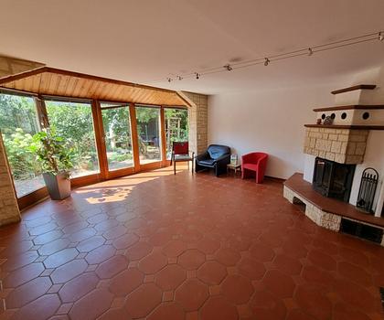 Gegen Gebot zu verkaufen ....
Großzügiges Reiheneckhaus mit Garage