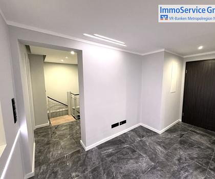 Moderne 4-Zimmer-Eigentumswohnung mit Hobbyraum im Souterrain.