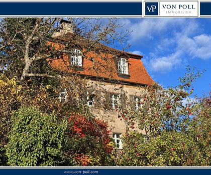 *Geschichte trifft auf Natur*
Historisches Jagdschlösschen eingebettet in romantischer Gartenanlage