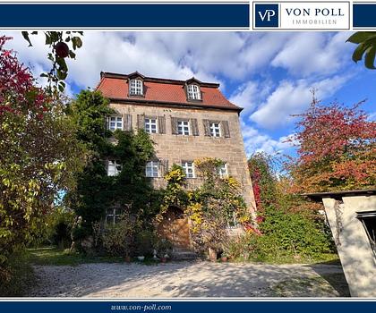 Jagdschlösschen 16. Jhdt. - 4 Einheiten
Ehrwürdiges Zeitzeugnis mit Zukunft
Ideal f. Investoren