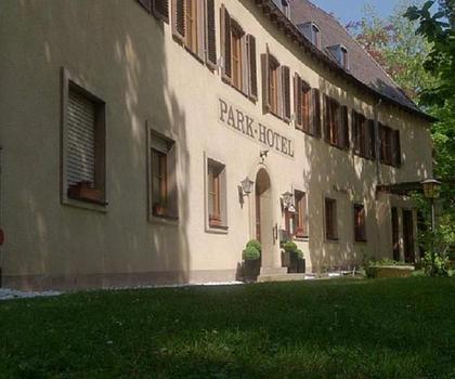 Hotel-Projektierung mit Neubau und Bestand!