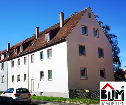 *Ruhige Lage - Bad mit Fenster - Blick ins Grüne*