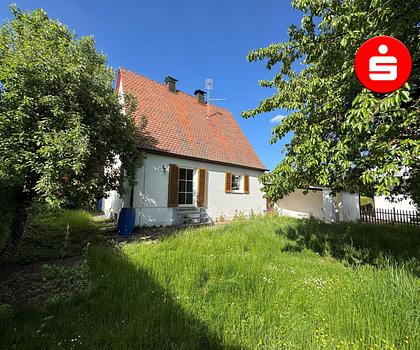 Charmantes Einfamilienhaus mit sonnigem Grundstück und Ausbaupotenzial