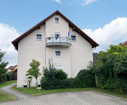 Vermietete 3-Zimmer-Eigentumswohnung mit Balkon in Rattelsdorf