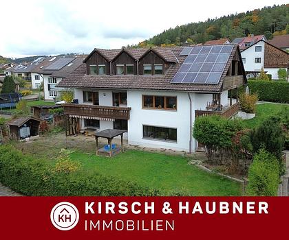 Starke Chance für Investoren & Familien!
Großes 3-Familienhaus in ruhiger Lage, 
   Greding