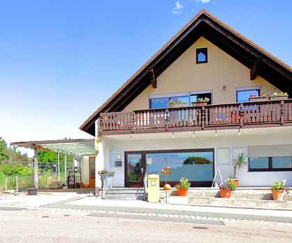 Wohn- und Geschäftshaus mit Potential und solider Rendite