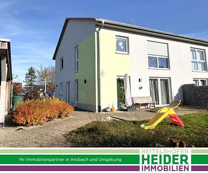 Moderne Doppelhaushälfte mit 3 Schlafzimmern im Stadtteil Elpersdorf