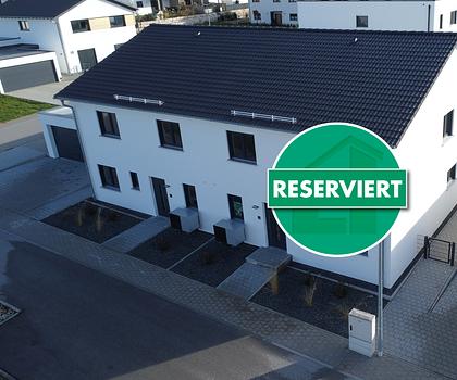 Effizient, großzügig & modern! NEUBAU-Doppelhaushälfte mit Doppelgarage in Deining bei Neumarkt/Opf.