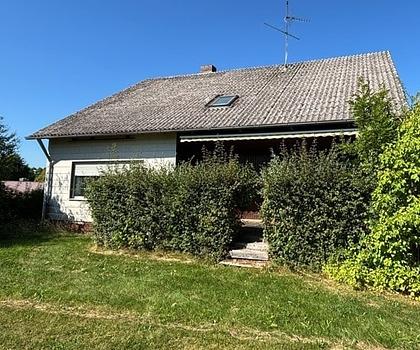 Geräumiges Wohnhaus mit großem Grundstück - Birgland