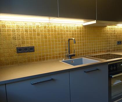 Exklusive Lage, sanierte 3 Zimmer mit Burgblick Balkon EBK