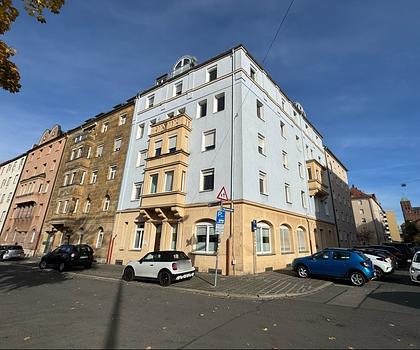 Großzügige 4 Zimmer Wohnung in zentraler Lage Nürnbergs!