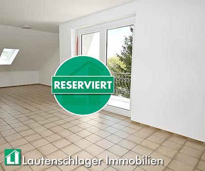 Ganz oben mit Balkon!
3,5-Zimmer-Dachgeschoss-Wohnung
in Lupburg bei Parsberg