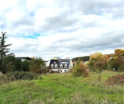 Grundstück in bester Wohnlage für EFH oder Doppelhaus