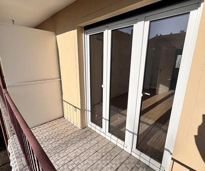 Wohnen Nähe Wiesengrund ...
Sonnige 2 Zimmer- Wohnung mit Loggia 