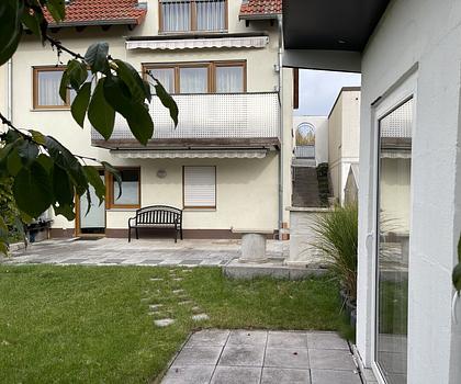 Großzügige Doppelhaushälfte in bester Lage