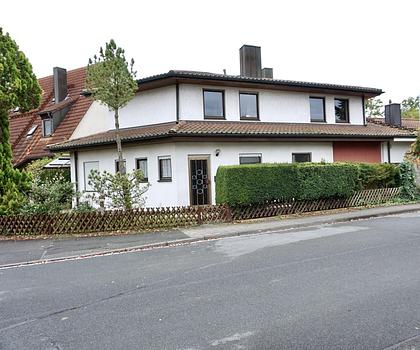 Charmante Wohnung mit Garten in Alterlangen - Renovierungsprojekt mit Potenzial!