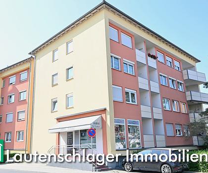 Im Paket und gegen Gebot: Eine Etage mit 3 Wohnungen + 1 Garage in stadtnaher Lage, Weinberger Str.!