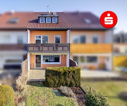 Charmantes Reihenmittelhaus mit viel Platz und Komfort in Lauf a. d. Peg.