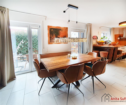 Grünes Wohnambiente trifft modernen Komfort - Erdgeschoss mit Garten