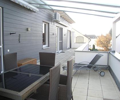 Großzügige 3-Zimmer-Penthouse-Wohnung mit Garage und PKW-Stellplatz