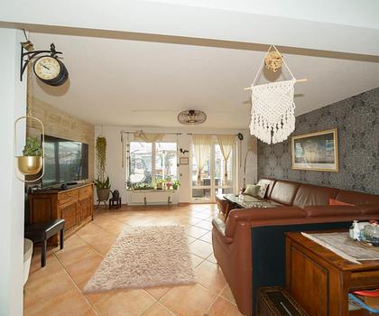 Gepflegtes Reihenmittelhaus in bevorzugter Lage und ruhiger Umgebung