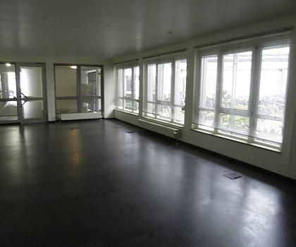 Praxis mit 5 Tg-Stellplätzen in Johannis