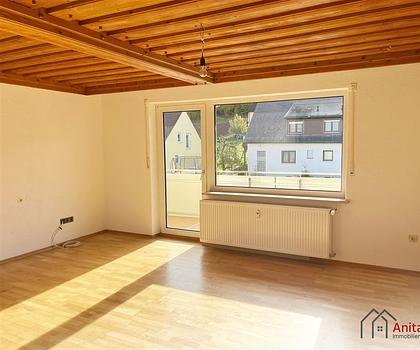 Gepflegte 3-Zimmer Wohnung im 1.OG in Stübach zu vermieten! 