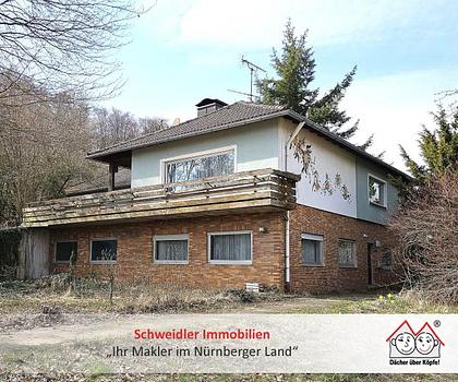 XXL-Bungalow mit viel Potenzial und tollen Nutzungsmöglichkeiten in ruhiger Lage von Hiltpoltstein