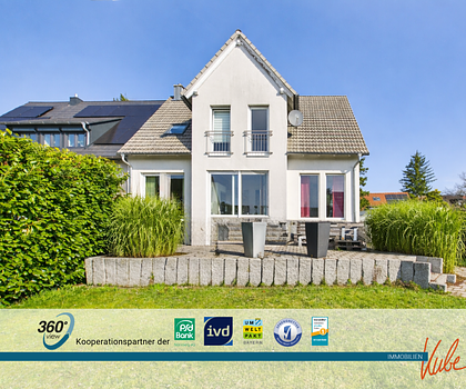 IMMO KUBE! Neuwertiges nicht freistehendes EFH (DHH) in Bestlage Nbg-Holzheim