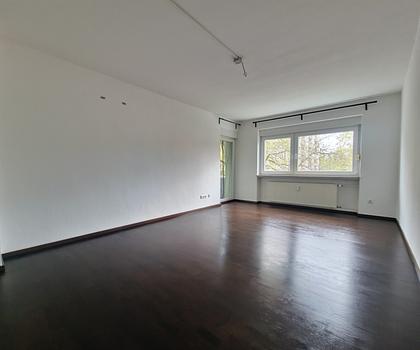 Top renovierte Wohnung mit Loggia 