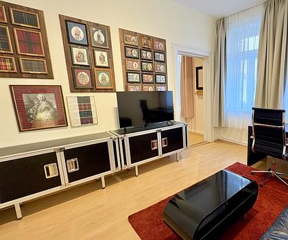 Stilvolle 2-Zimmer-Wohnung mit viel Licht und hohen Decken in Nürnberg